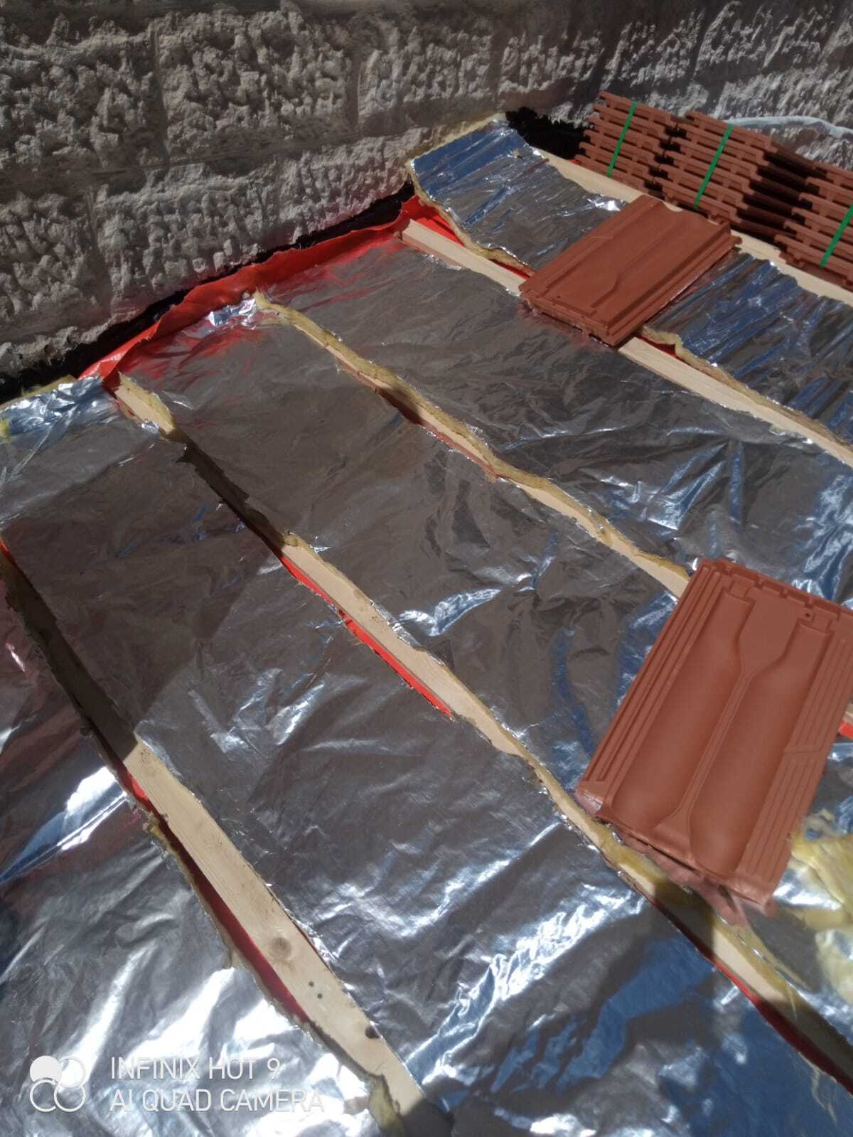 مجموعه من مظلات القرميد 