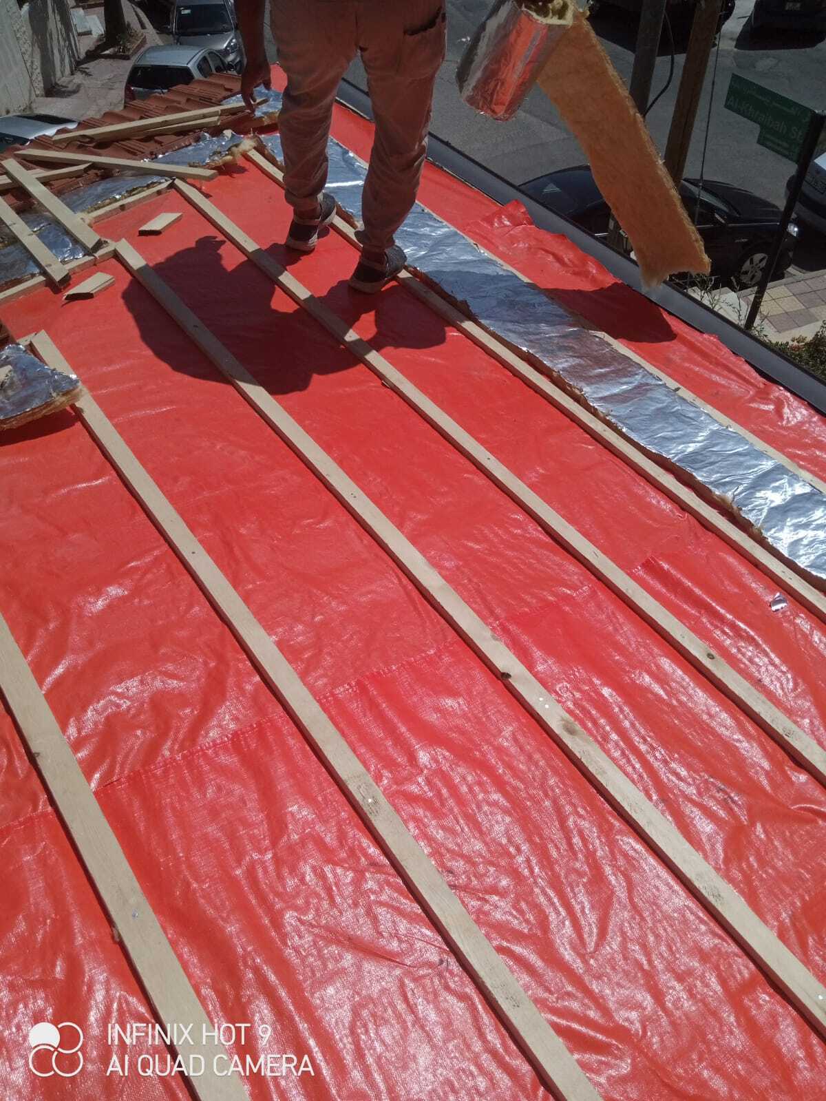 مجموعه من مظلات القرميد 