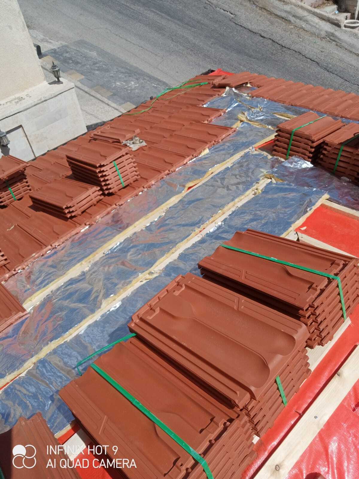 مجموعه من مظلات القرميد 