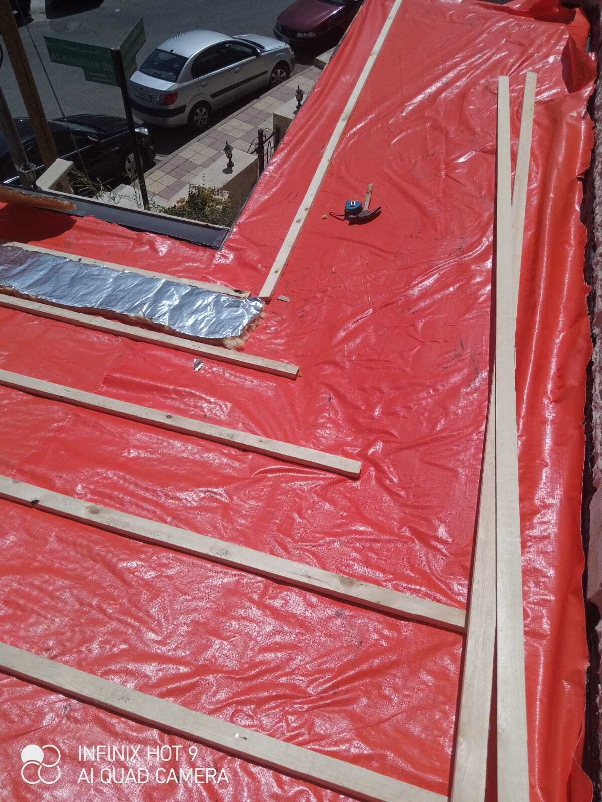 مجموعه من مظلات القرميد 