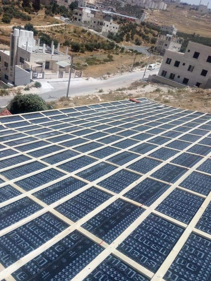 مجموعه من مظلات القرميد 