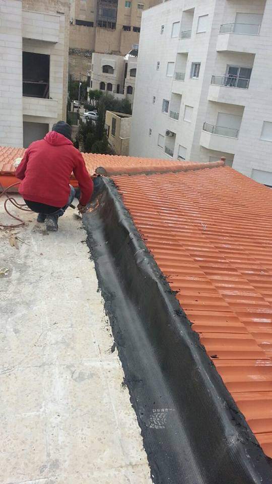 مجموعه من مظلات القرميد 