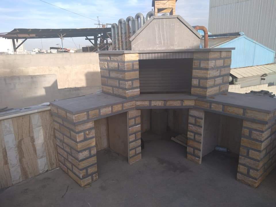 مجموعه من الباربكيو وشلالات