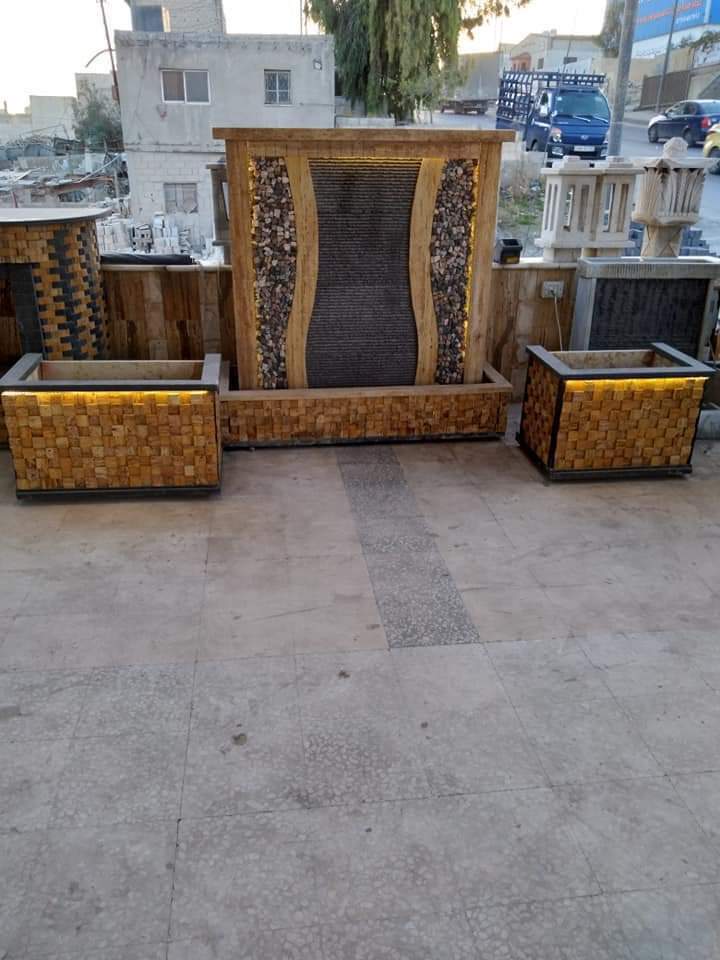 مجموعه من الباربكيو وشلالات