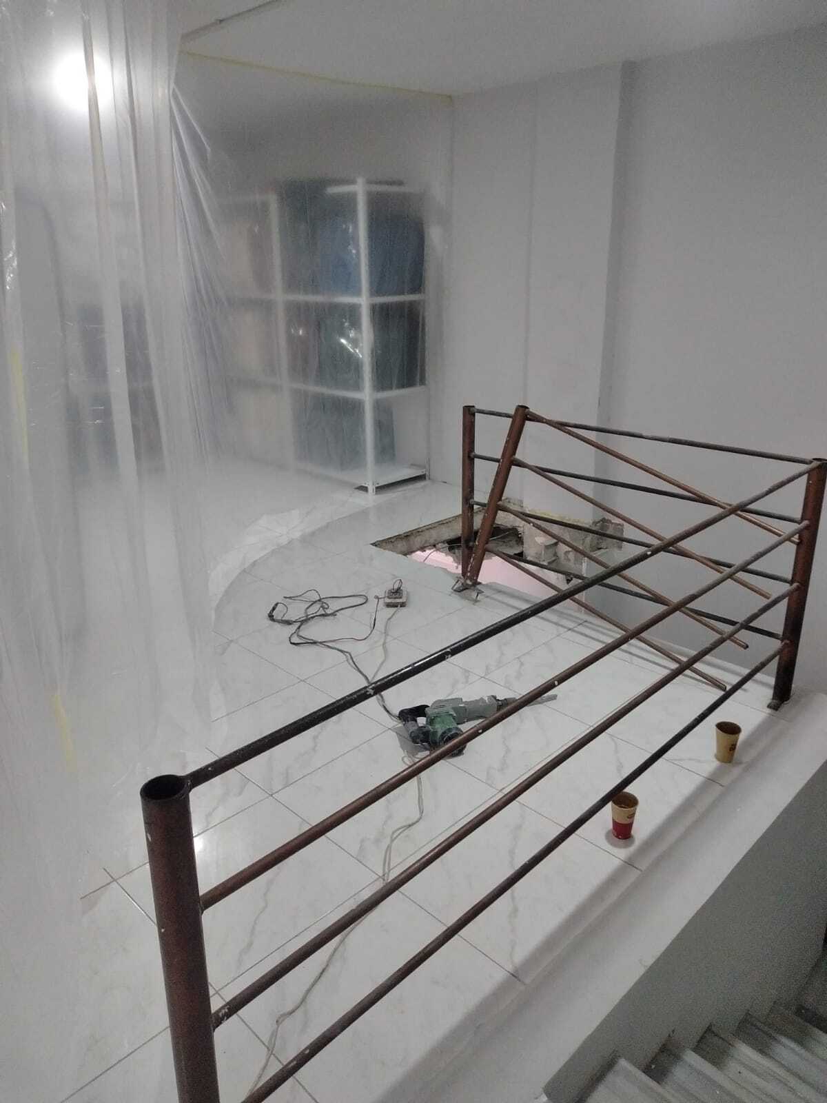 دربزين حديد 