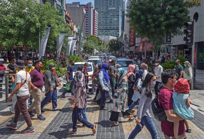 113) 'PESTA' PEMBAZIRAN SETIAP RAMADAN, AIDILFITRI - UTUSAN MALAYSIA - 23/03/2023