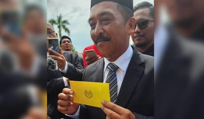 142)MISI KWSP: NORAZLAN TIBA DI KL SELEPAS 5 HARI JALAN KAKI - HARIAN METRO - 03/04/2023