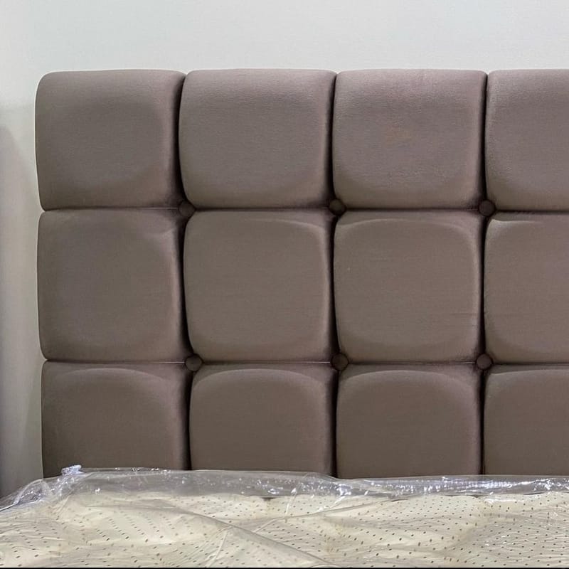 Cabeceira Quadrada Marrom