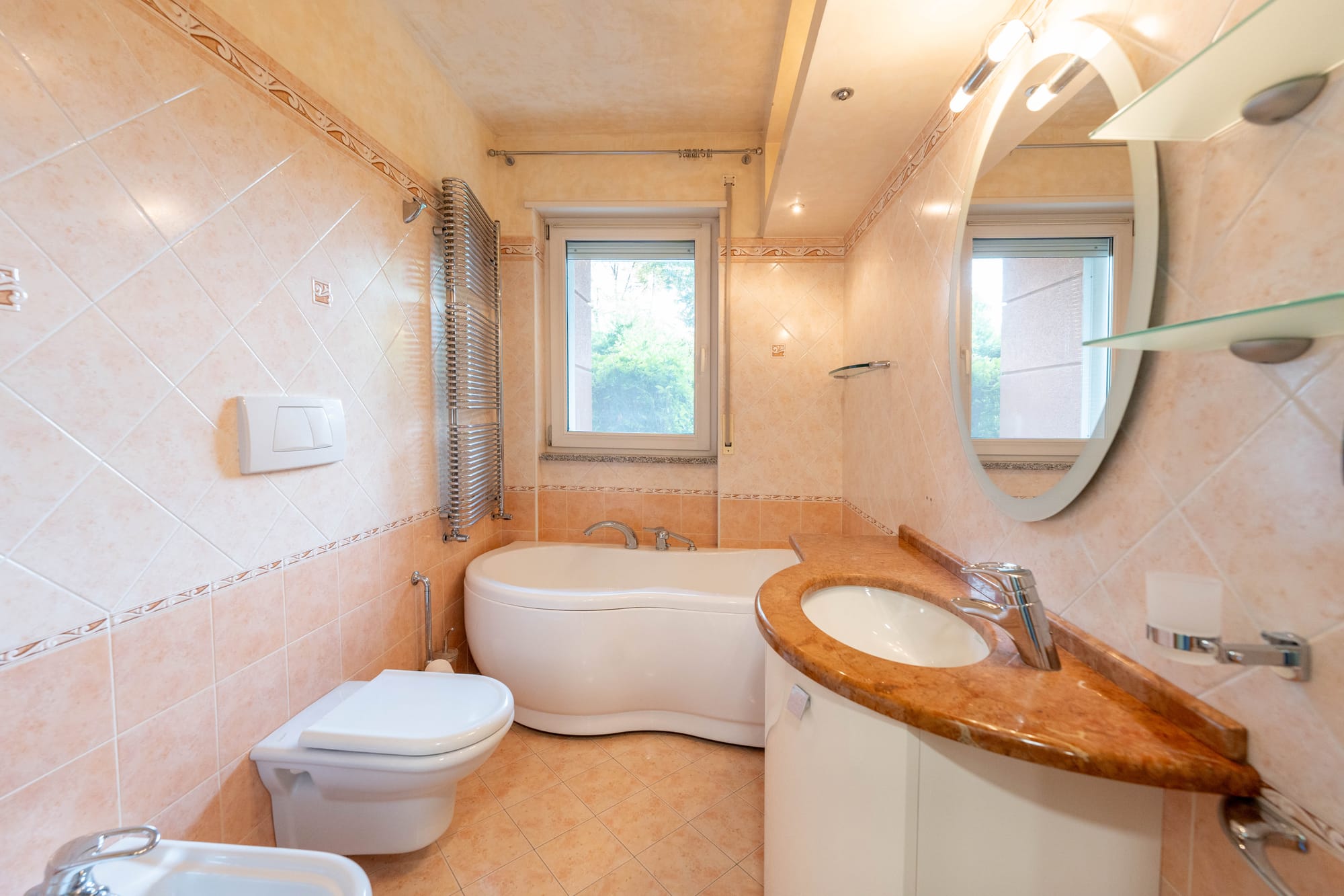 QUADRILOCALE CON GIARDINO VISTA PARCO