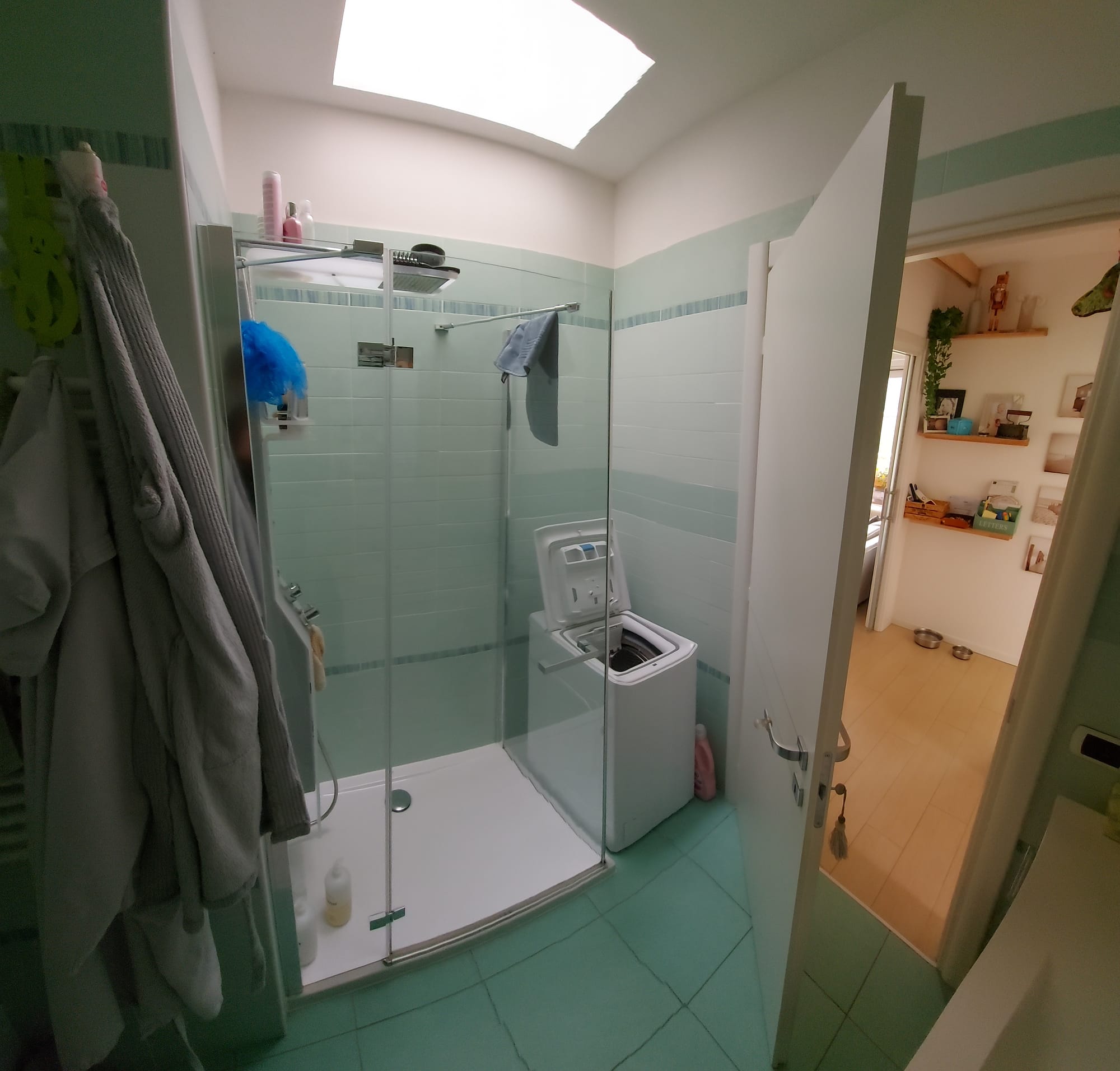 APPARTAMENTO CON GRANDE TERRAZZO 