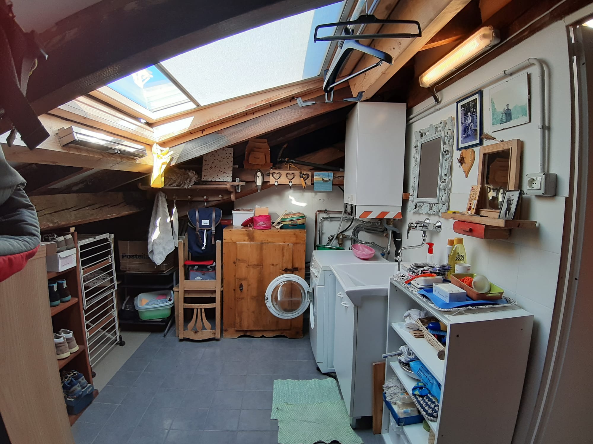 APPARTAMENTO ALL'ULTIMO PIANO CON SOGGIORNO E CUCINA SEPARATI