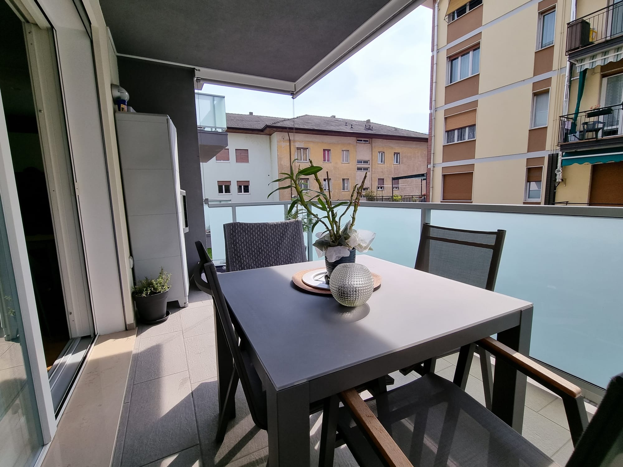 ELEGANTE APPARTAMENTO CON CABINA ARMADIO E FINITURE DI QUALITA' ECCELSA