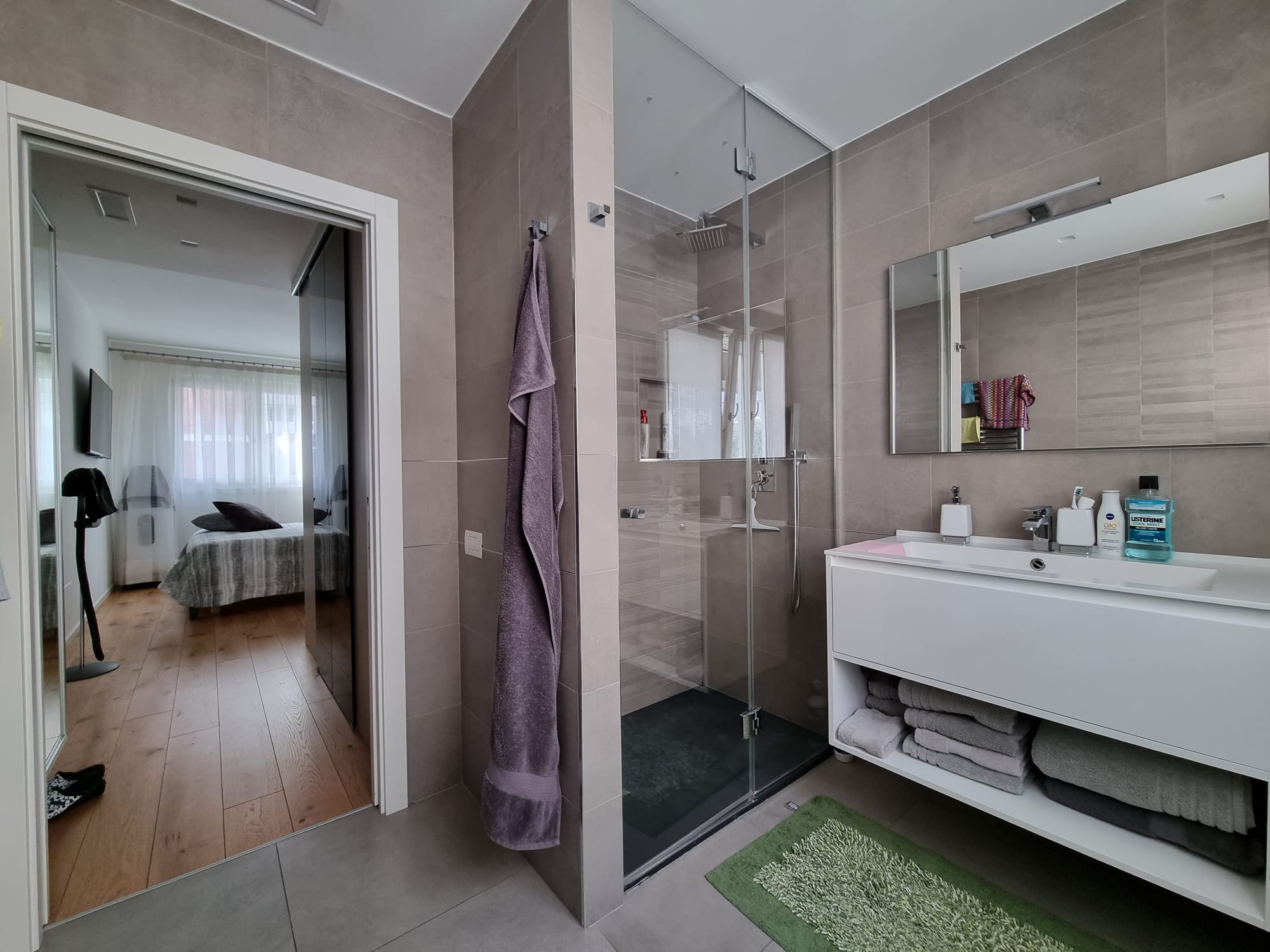 ELEGANTE APPARTAMENTO CON CABINA ARMADIO E FINITURE DI QUALITA' ECCELSA