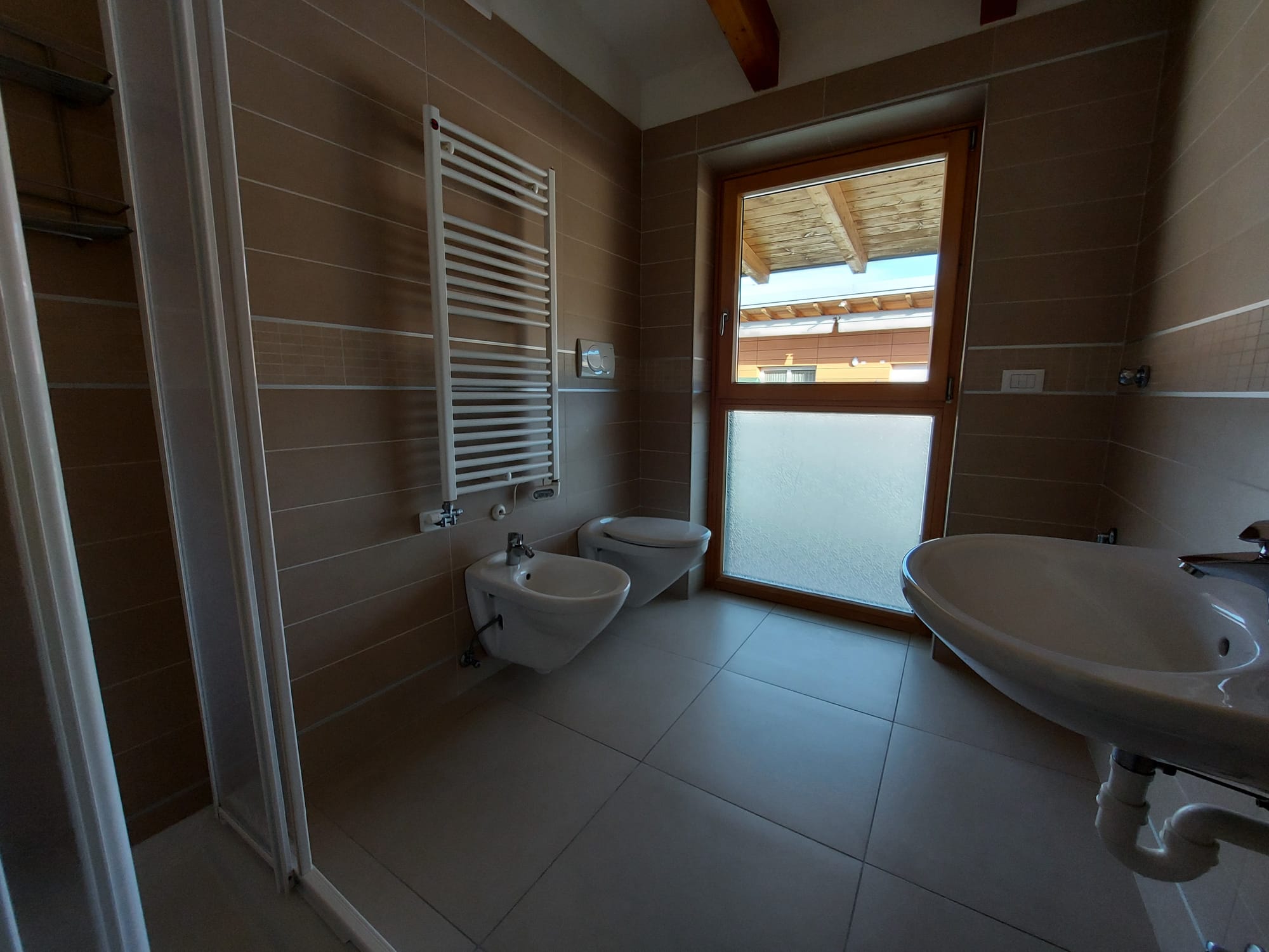 APPARTAMENTO DI RECENTE COSTRUZIONE CON GRANDE TERRAZZA