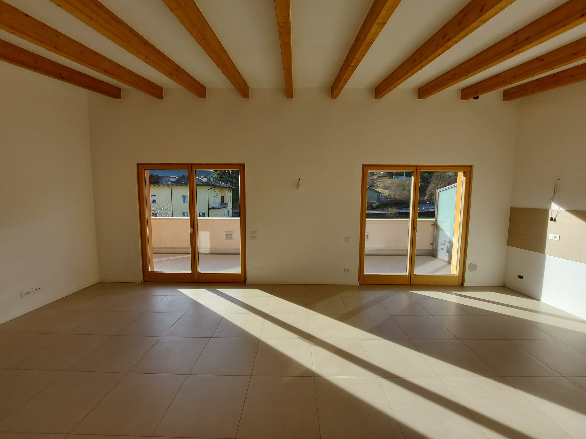 APPARTAMENTO DI RECENTE COSTRUZIONE CON GRANDE TERRAZZA