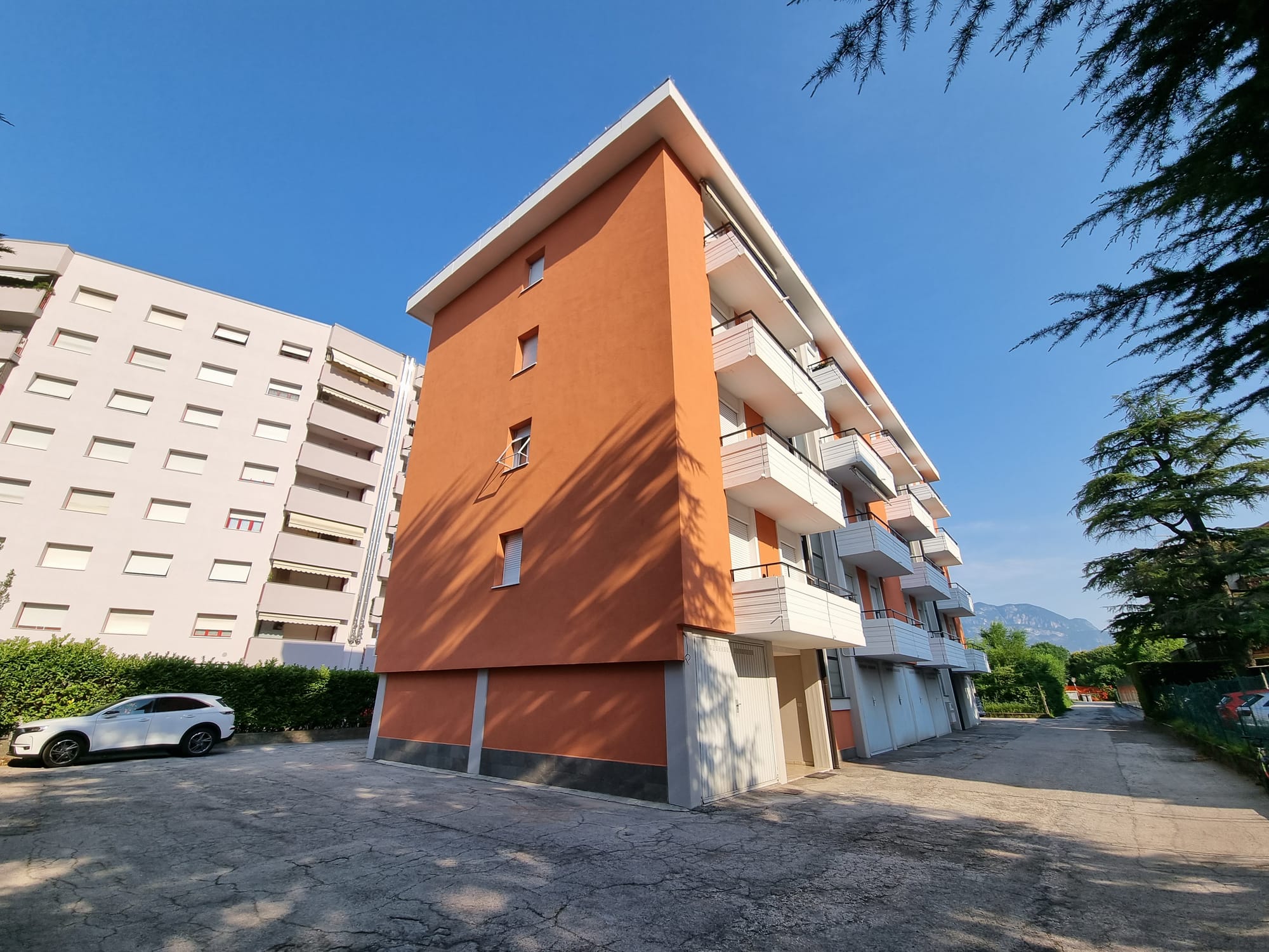 APPARTAMENTO ALL'ULTIMO PIANO 