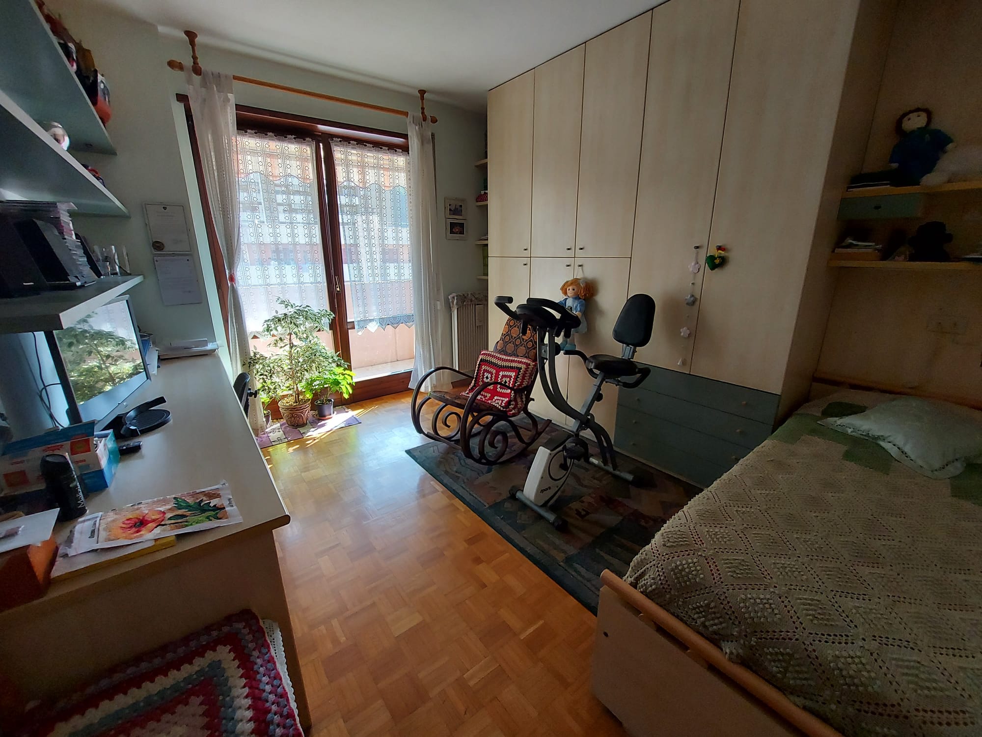 APPARTAMENTO IN VIA GUARDINI CON CUCINA E SOGGIORNO SEPARATI 