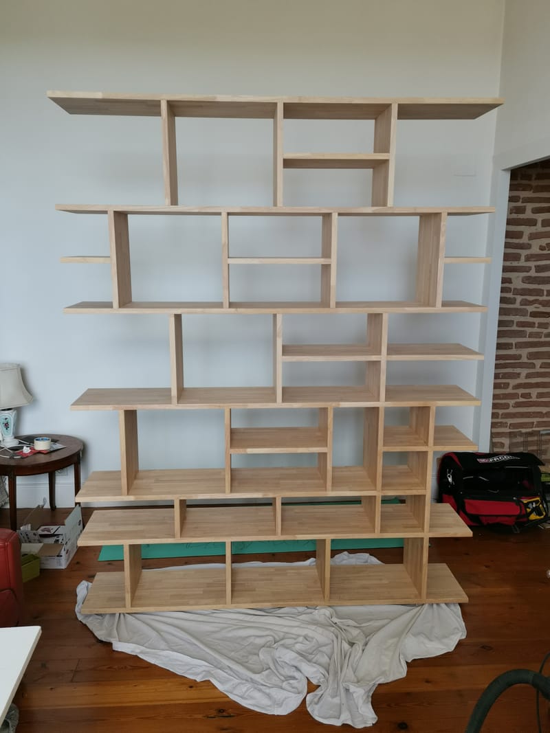 Bibliothèque en hévéa