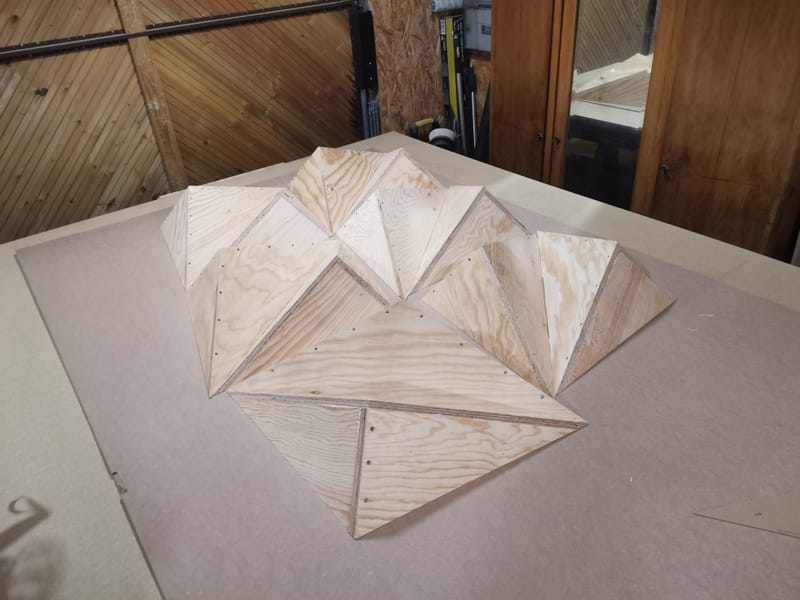 Modules pour une salle d'escalade