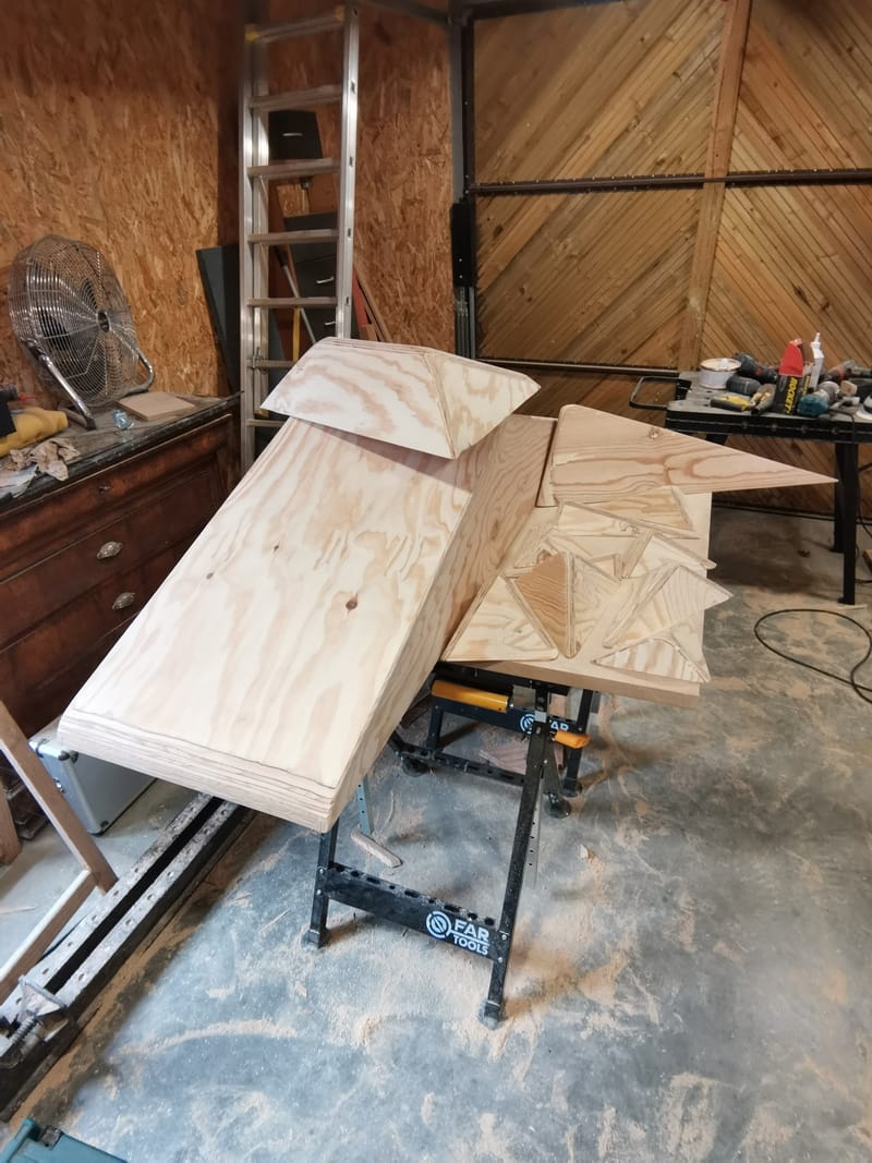 Modules pour une salle d'escalade