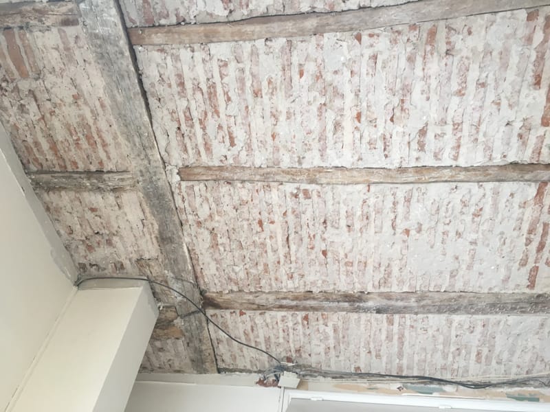 Restauration d'un mur en briques