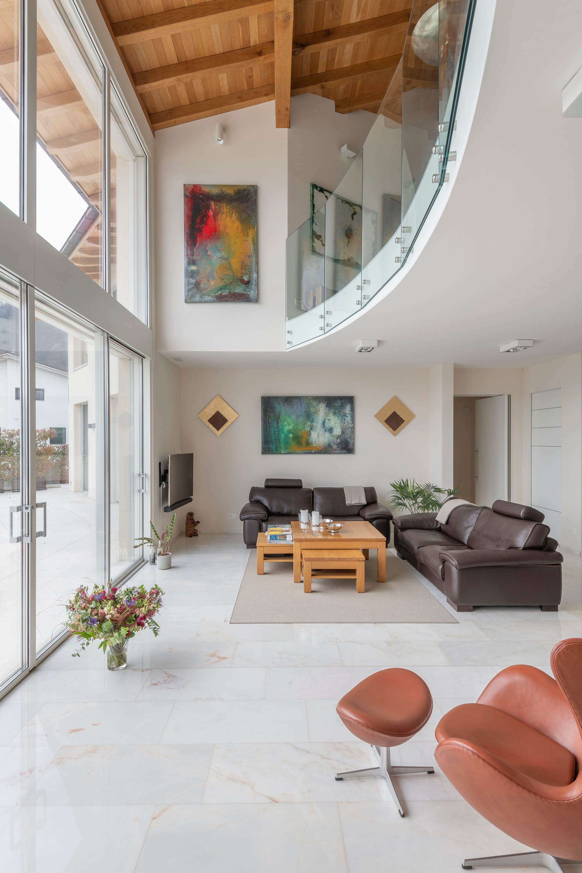 Exquisite Villa with Breathtaking Views and Luxury Finishes