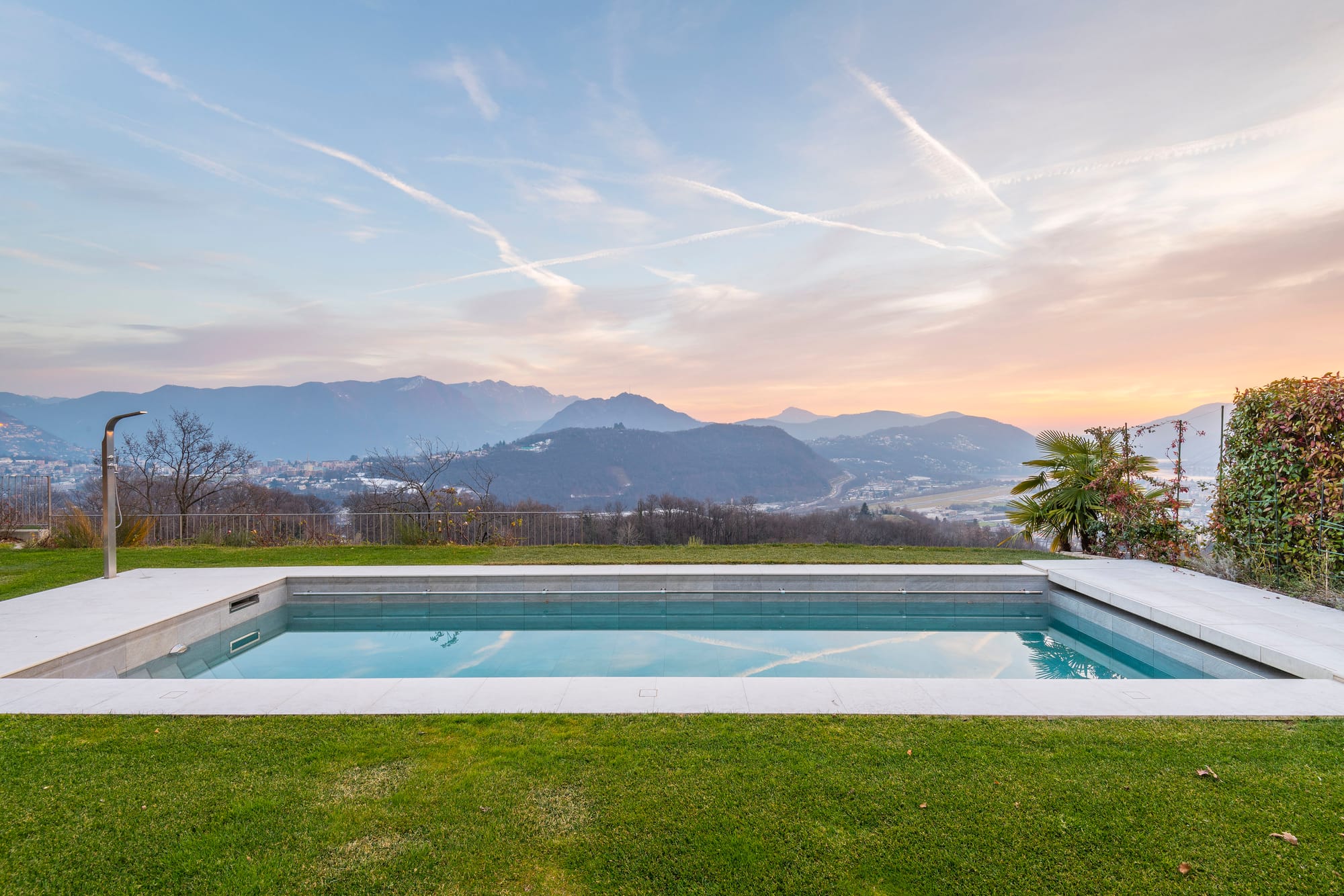 Exquisite Villa with Breathtaking Views and Luxury Finishes