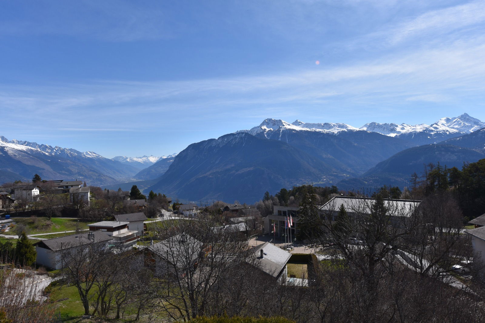 CRANS MONTANA - 1.950.000CHF - 2 Appartments