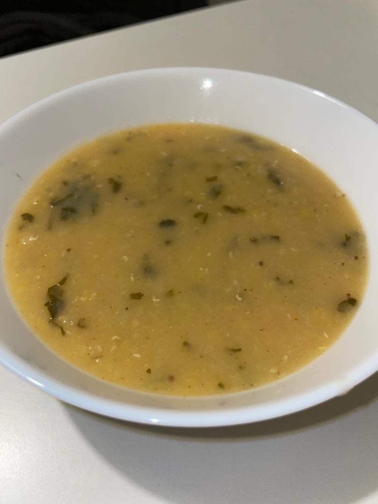 מרק עדשים אדומות (חמוץ חמוץ וטעים טעים)