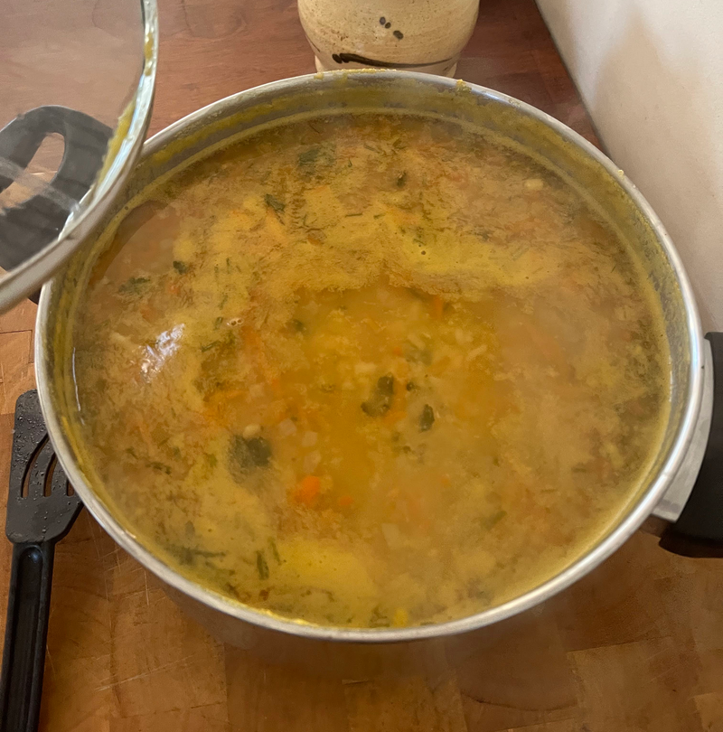 מרק עדשים (לא חמוץ אבל גם הוא טעים!)