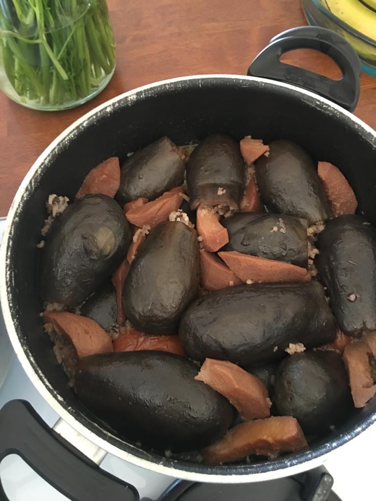 חצילים ממולאים עם חבושים (ספרג'ל)