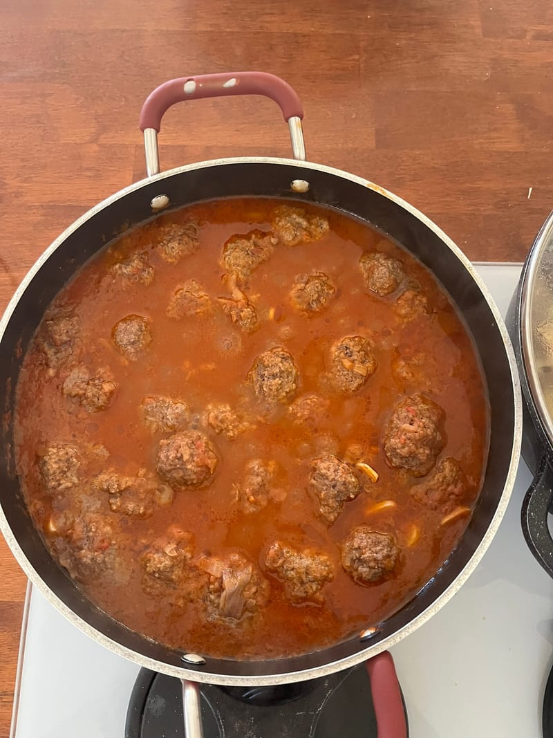 קציצות ברוטב עגבניות של אמא