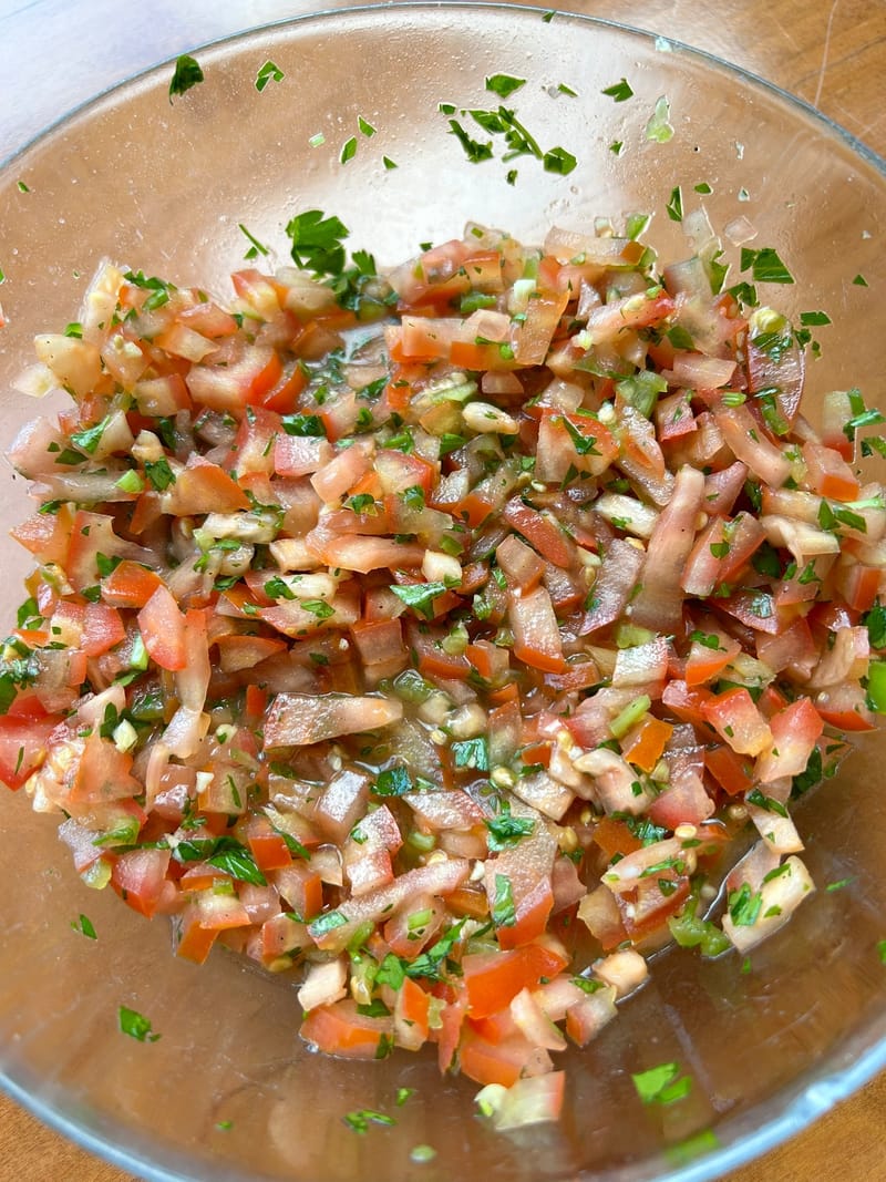 סלט עגבניות חריף אש!