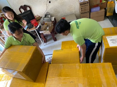 Dong goi hang hoa de gui di Canada nhu the nao?