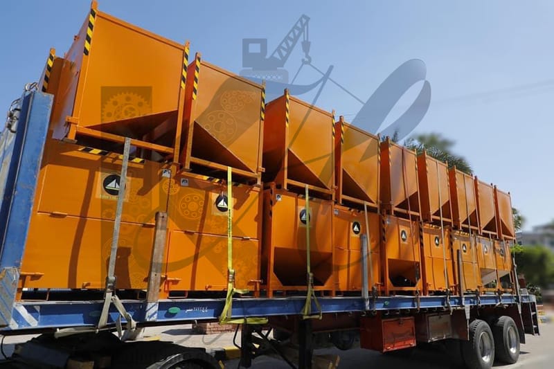 صناديق قمامة معدنية