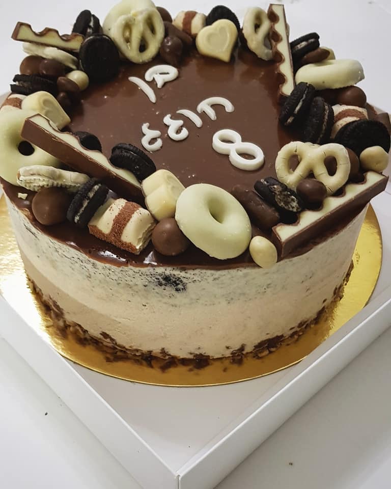 עוגות מוס מעוצבות