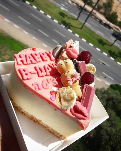 עוגות מוס מעוצבות