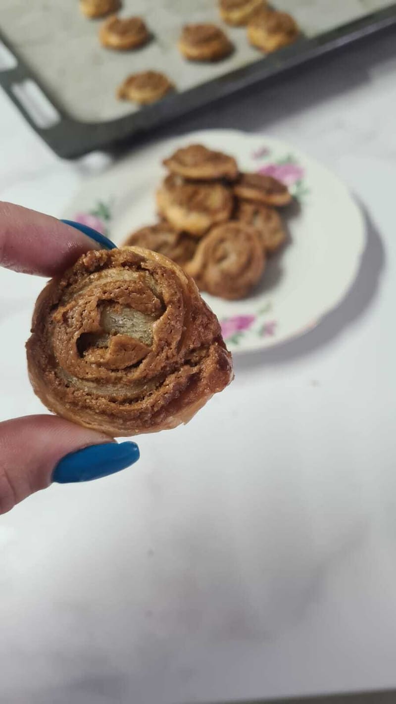 עוגיות פילאס לוטוס/ בלה אהרונוביץ