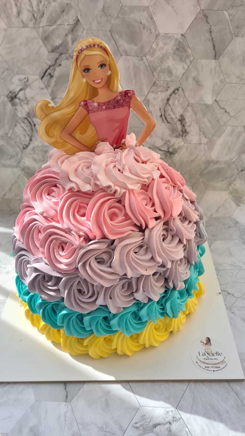 עוגות מעוצבות