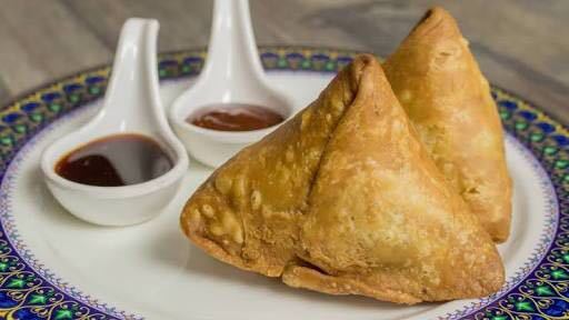 Vegetable Samosa ( 2 pieces )