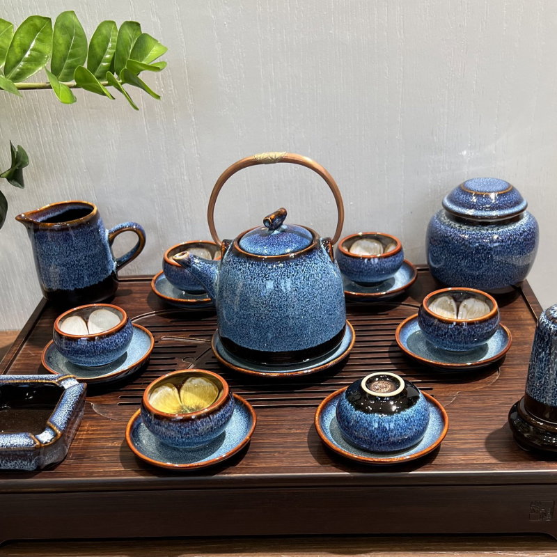 Bộ Ấm Chén Bát Tràng Men Rạn Vẽ Hoa Sen Bọc Đồng