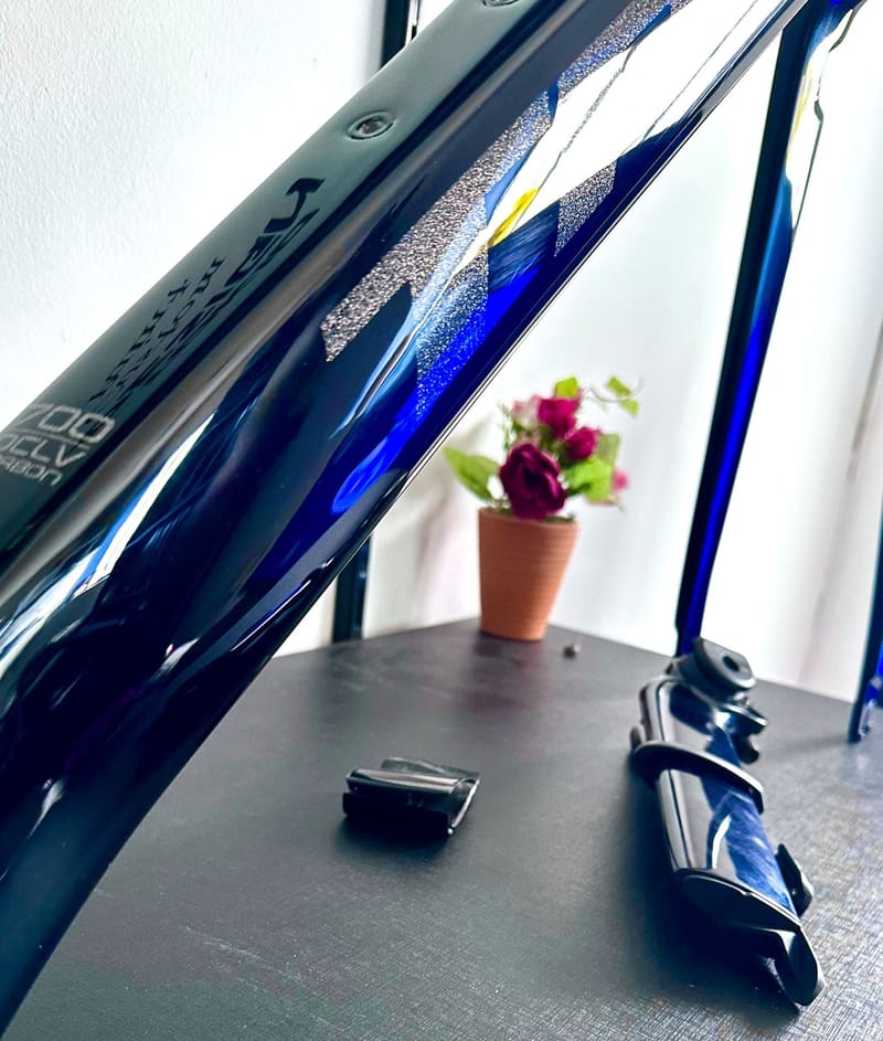TREK MADONE midnight blue + holographic logos