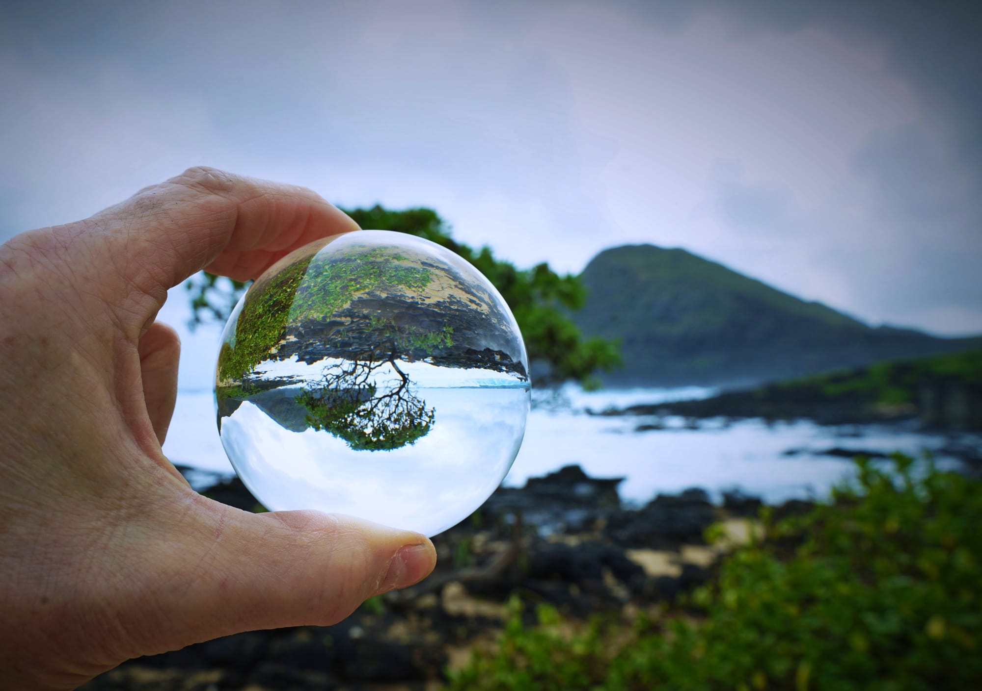 Lensball Hawaiian Beach