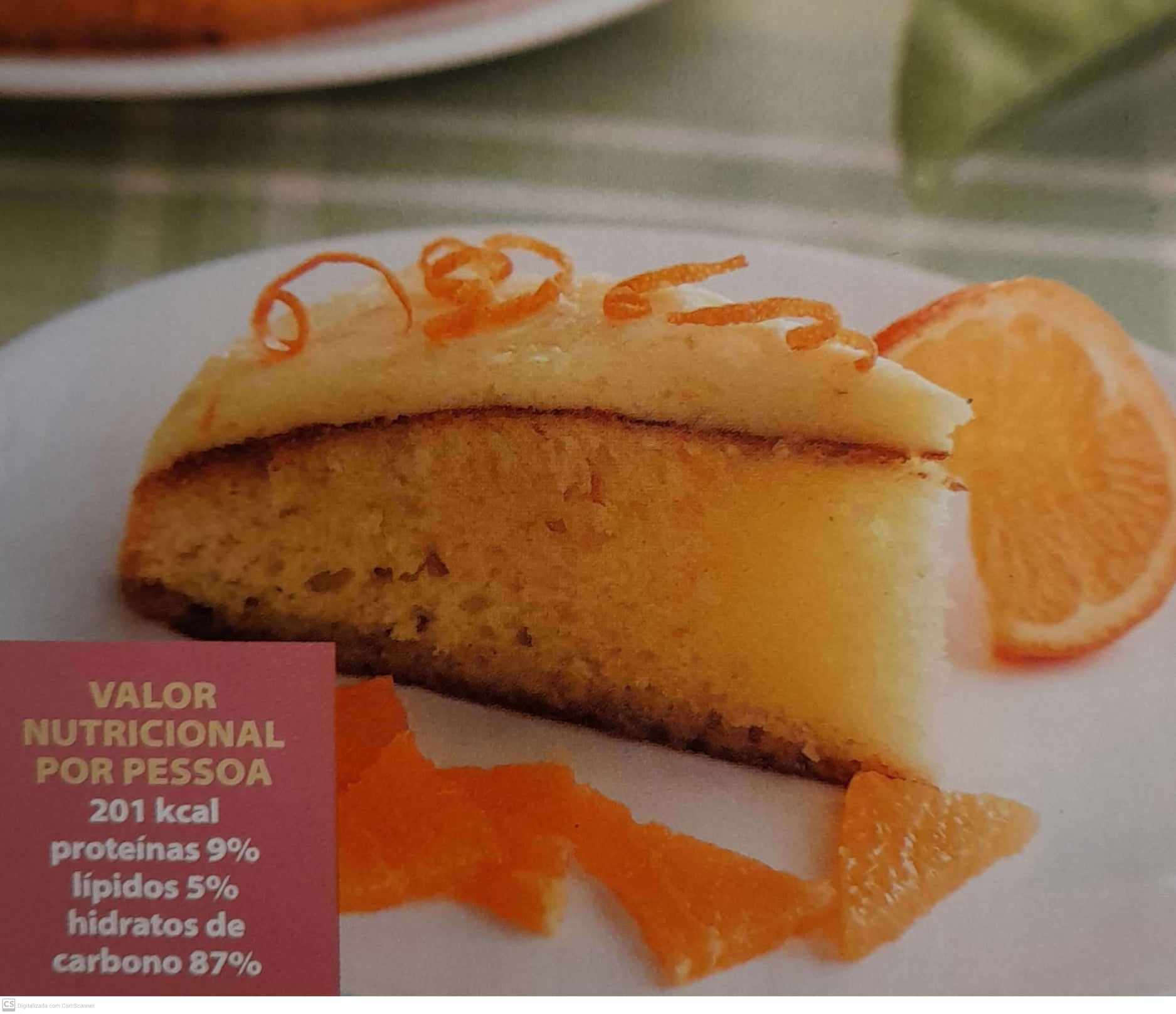 Bolo com glacê de tangerinas