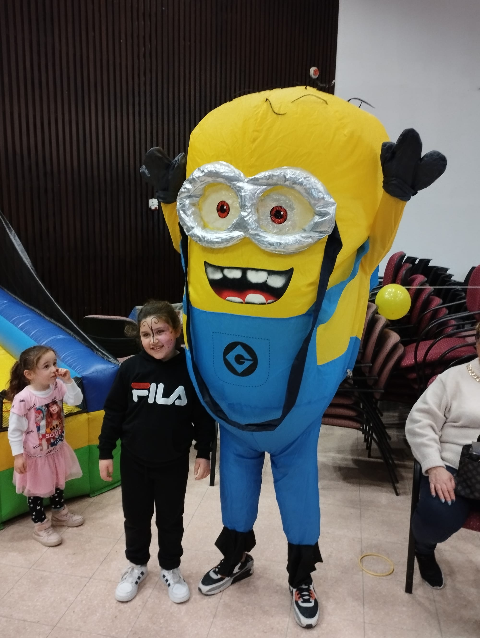 בובת מניון מתנפחת