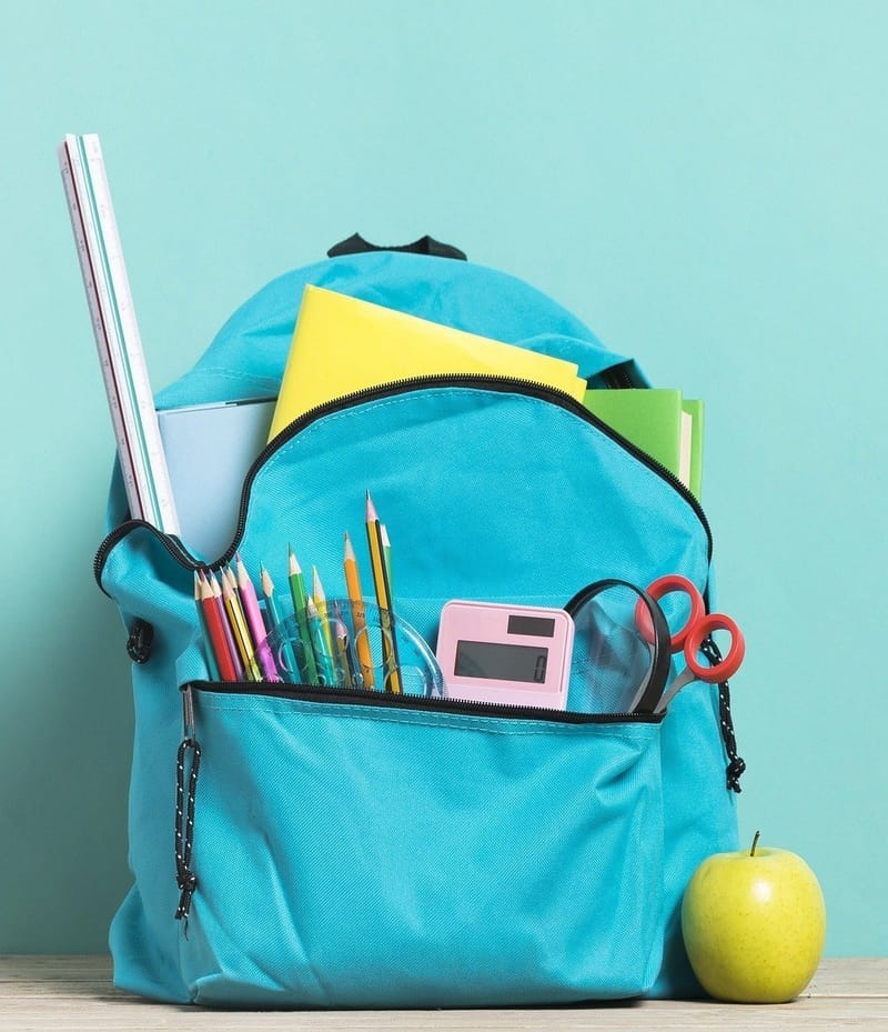 حقيبة مدرسية مجانا