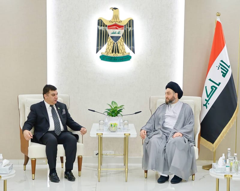 الحكيم يلتقي السفيرالباكستاني أحمد أمجد علي بمناسبة قرب انتهاء رئاسته