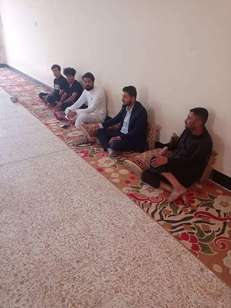 مسؤول علاقات المثنى الاستاذ عاجل البركي يزور منطقة البركات (البيضة)