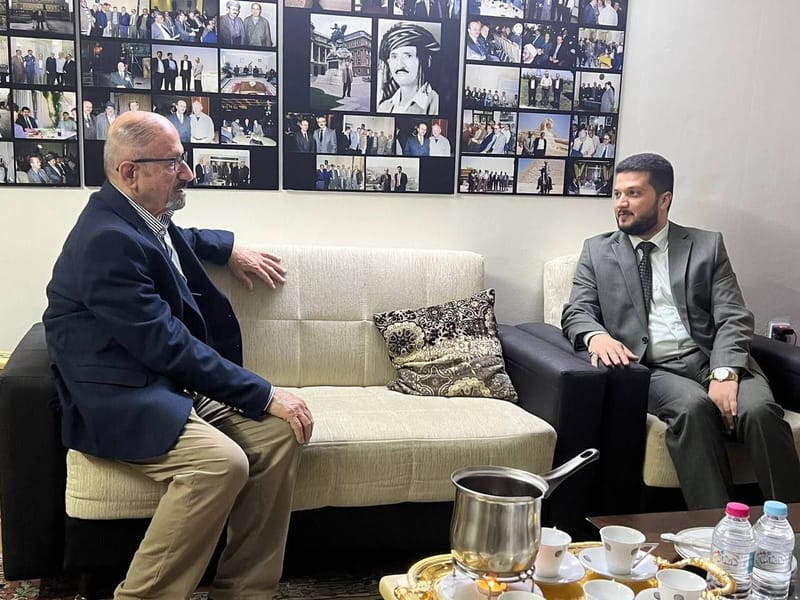 مسؤول مكتب اقليم كردستان يزور الشيخ طاهر البرزنجي احد قادة العلاقات في مكتب الاتحاد الوطني