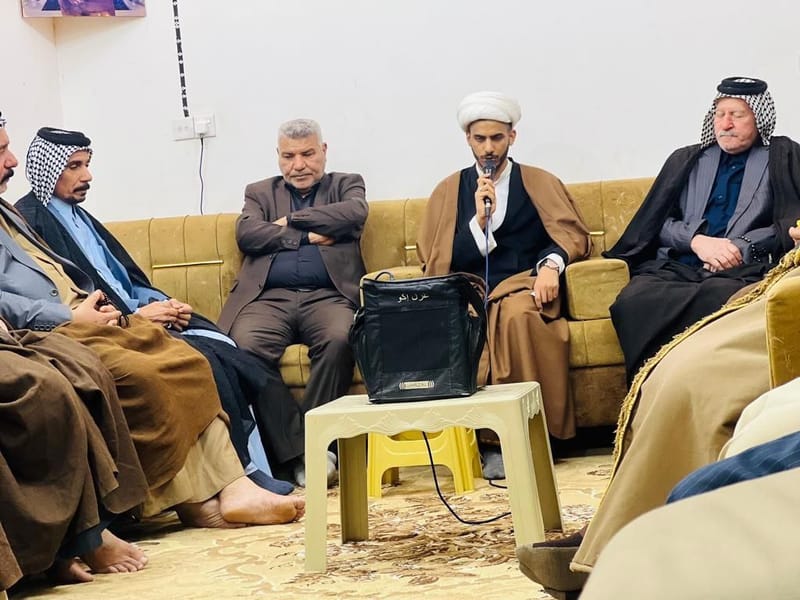 من قضاء الحمزة الشرقي في الديوانية.. أقيم مجلس عزاء حسيني في دار الأستاذ أحمد حسن الجبوري على روح شهيد المحراب الخالد.